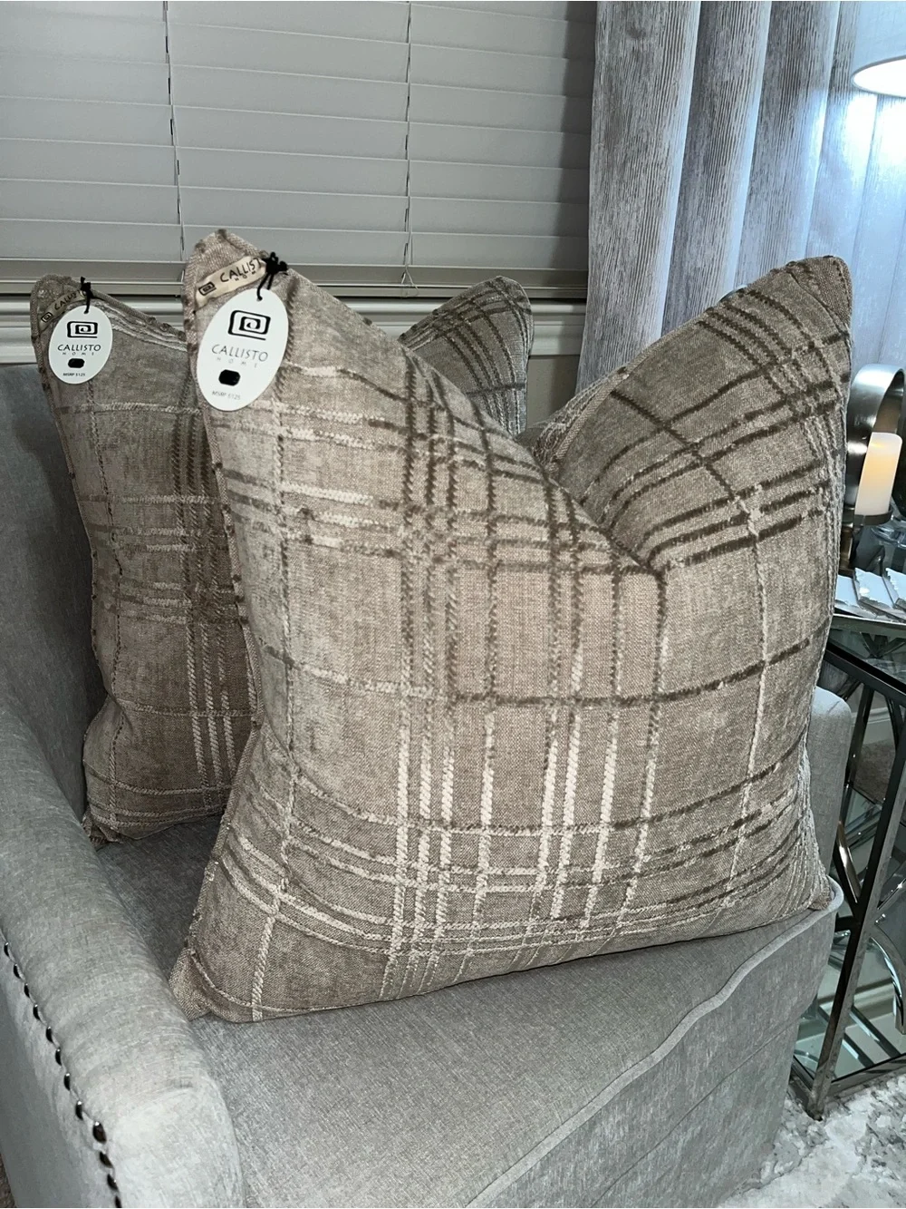 1-NWT CALLISTO HOME TAUPE TEXTURE DESIGN LUXURY DECORATIVE PILLOW (T30133F11)